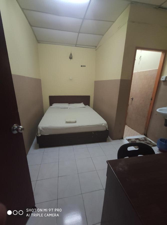 Dani Hotel Sdn Bhd Кота-Бару Экстерьер фото