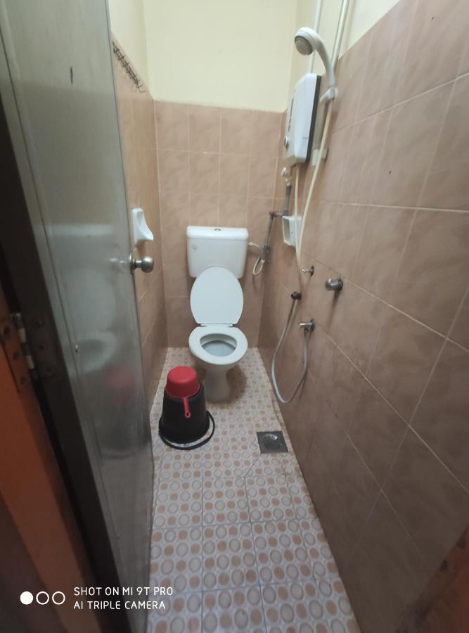 Dani Hotel Sdn Bhd Кота-Бару Экстерьер фото