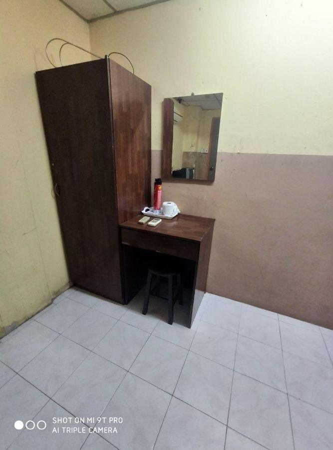 Dani Hotel Sdn Bhd Кота-Бару Экстерьер фото