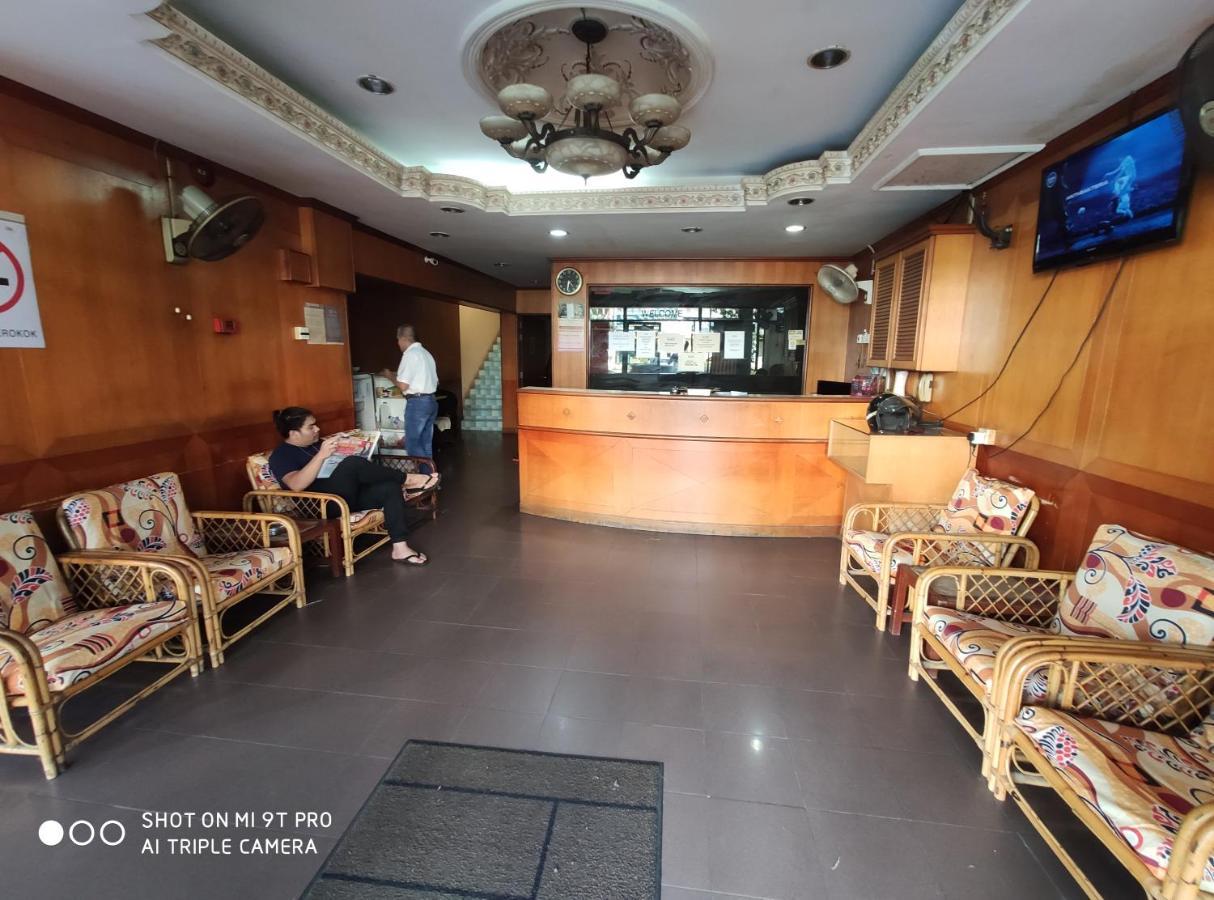 Dani Hotel Sdn Bhd Кота-Бару Экстерьер фото